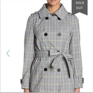 BCBGeneration Yellow/Grey Plaid Trench coat